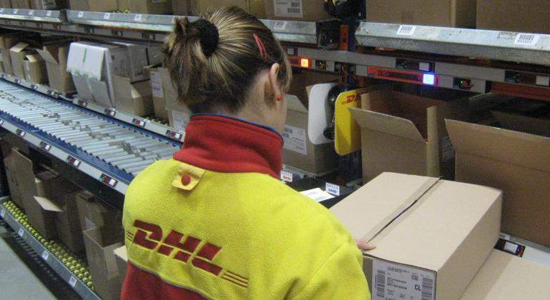 dhl-logistica-almacen-paquetes-770.jpg