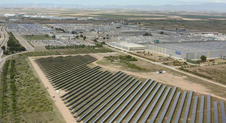 planta-fotovoltaica-stellantis-zaragoza.jpg