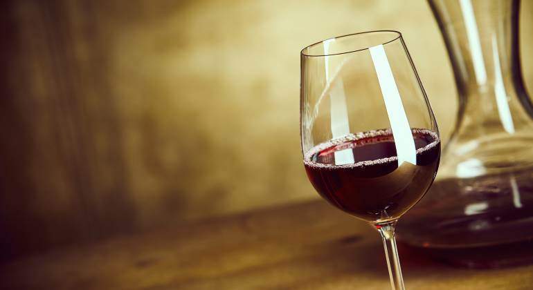 vino-copa-770-dreamstime.jpg