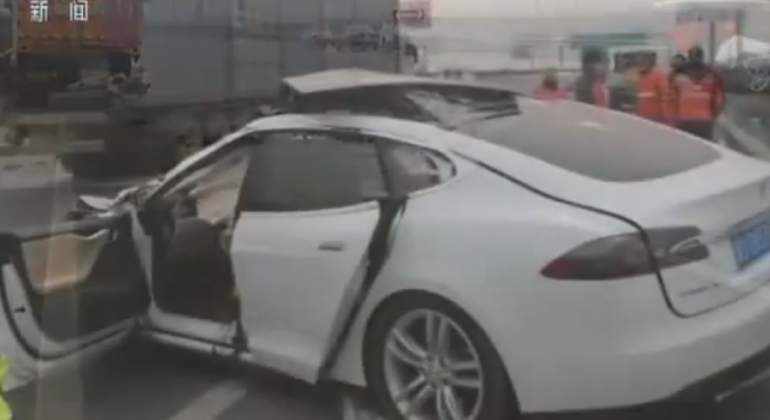 tesla-accidentado.jpg