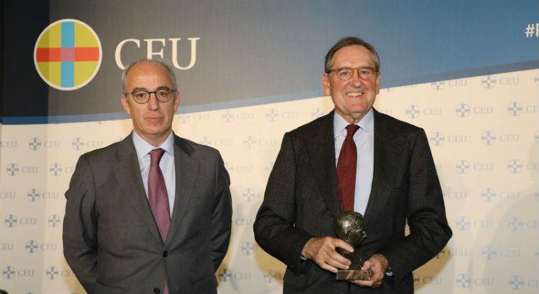Premio-Santander-DEFINI.jpg