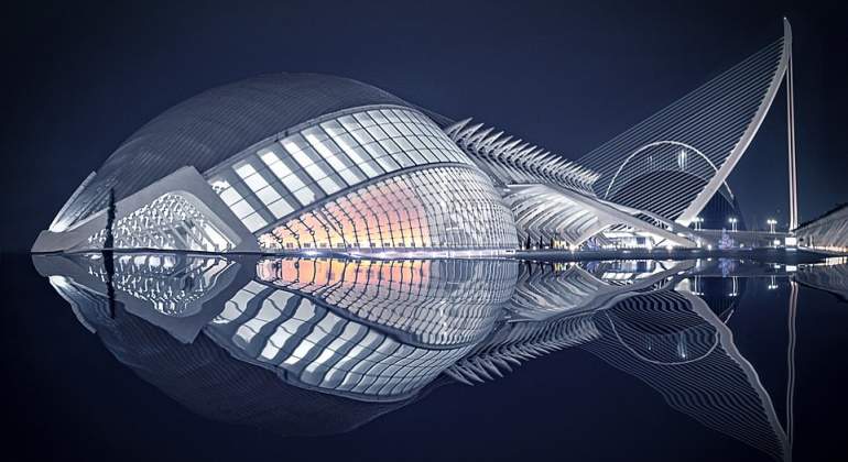 Imagen-Pedro-Luis-Ajuriaguerra-Art-of-Building-Photographer-of-the-Year.jpg