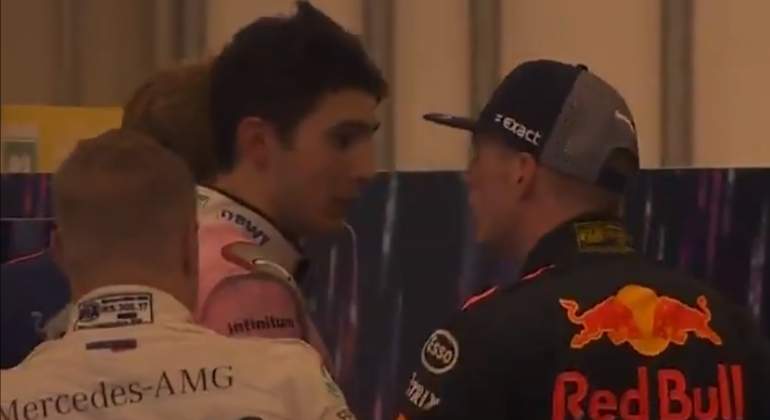 verstappen-ocon-pelea.jpg
