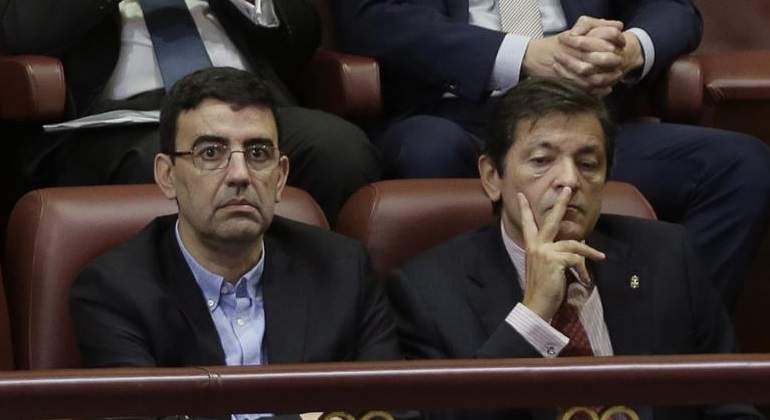 mario-jimenez-javier-fernandez-congreso-efe.jpg
