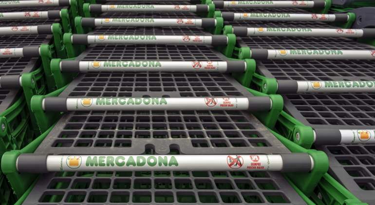 mercadona-carritos-logo-otono-castanas-dreamstime.jpg
