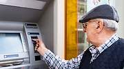 La OCDE desmonta la reforma de Escrivá: las cuentas no salen para pagar las pensiones de los baby boomers