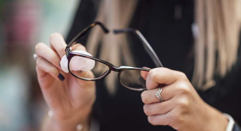 limpiar-gafas.jpg