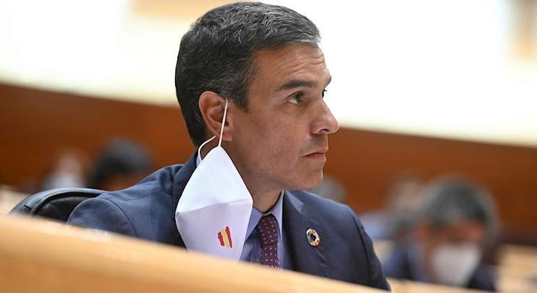 sanchez-mascarilla-senado-8sep20-efe.jpg