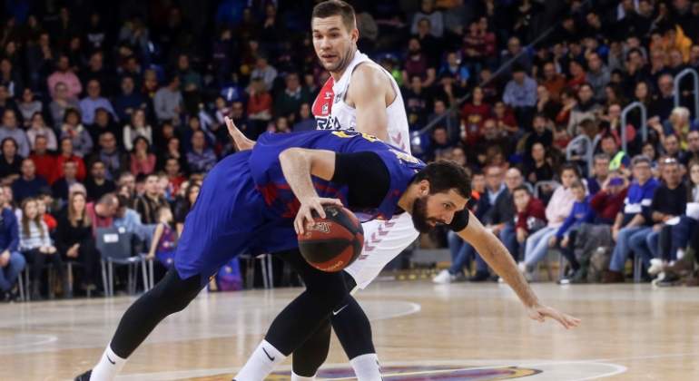 mirotic-barcelona-tropieza-efe.jpg