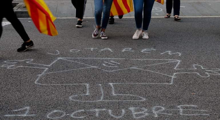 pintada-1octubre-colegio-cataluna-efe.jpg
