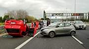 Las mujeres tienen más riesgo de lesionarse en accidentes de tráfico por el diseño de los coches