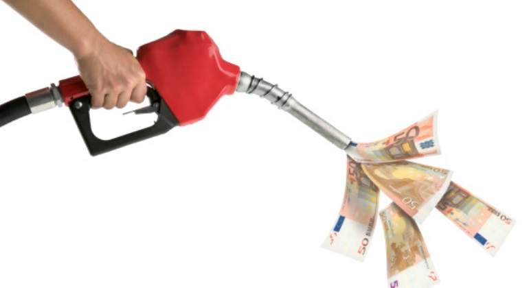 gasolina-billetes.jpg