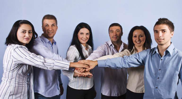 union-equipo-trabajadores-770-dreamstime.jpg