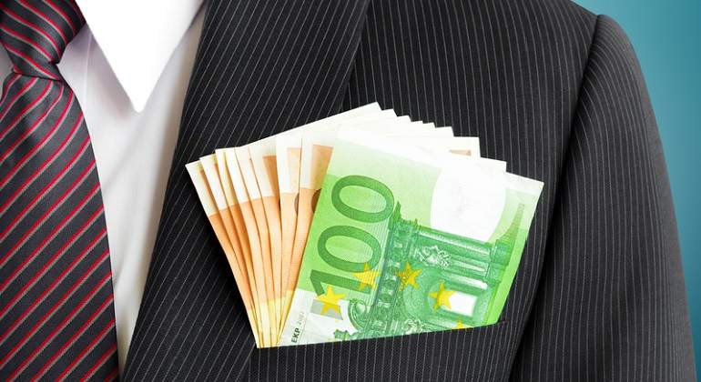 traje-dinero.jpg