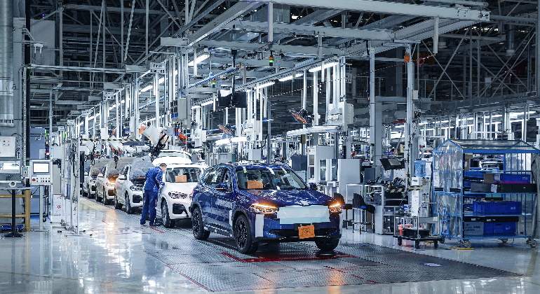 manufacturas-industria-fabrica-coches-bmw-europa-press-770x420.jpg
