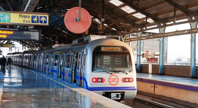 metro-anden-delhi-770-dreamstime.jpg