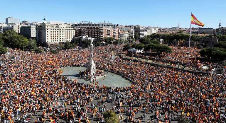 manifestacion-unidad-espana-colon-efe.jpg