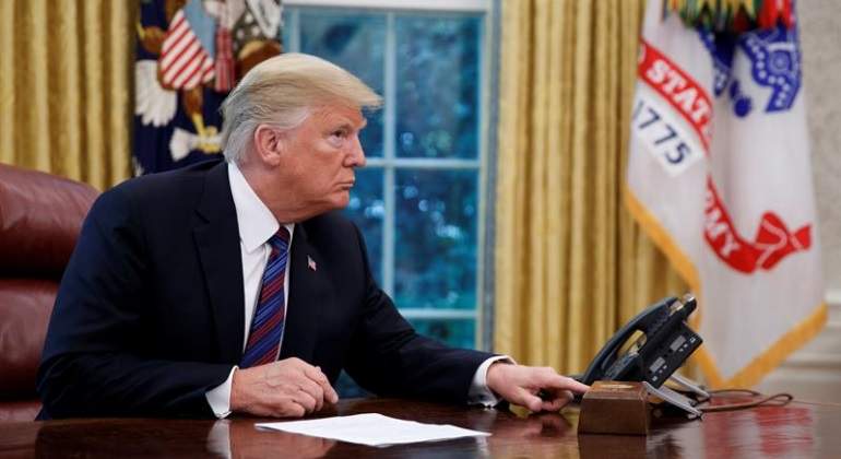donald-trump-eeuu-telefono-despacho-oval-efe-770x420.jpg