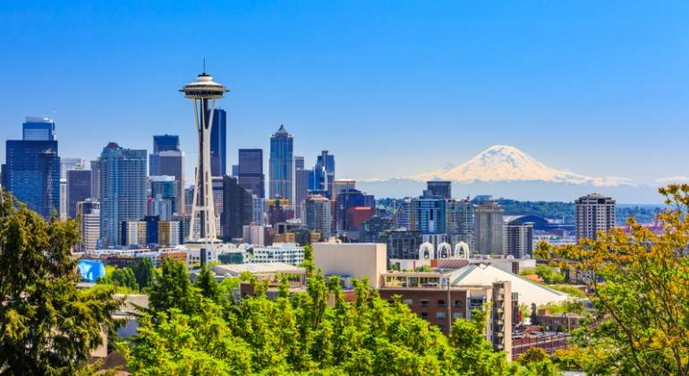 Seattle-skyline-dreamstime.jpg