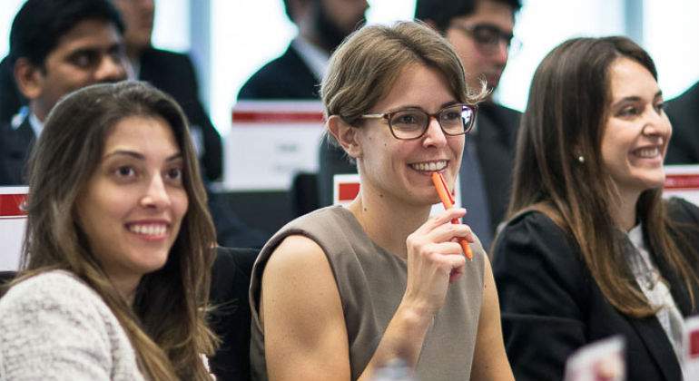 ESADE-Mujeres-EMBA-defini.jpg