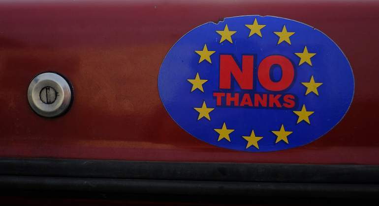 pegatina-brexit-reuters.jpg