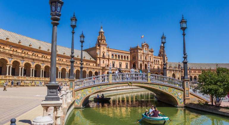 plaza-espana-1.jpg