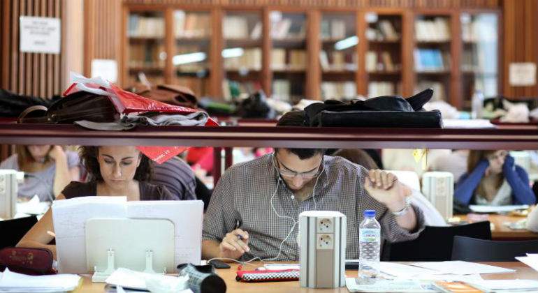biblio1111.jpg
