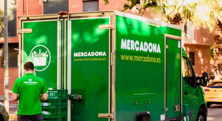 mercadona-camion-recurso-dreamstime.jpg