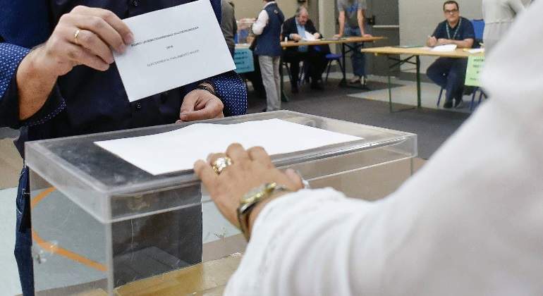 urna-elecciones-vascas2016.jpg