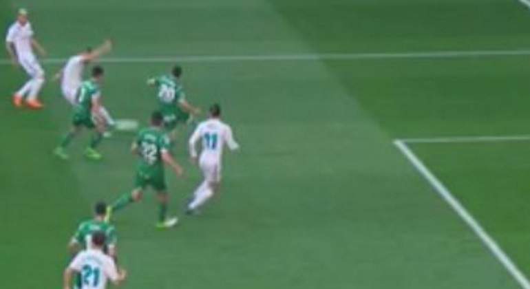 bale-fuera-juego.jpg