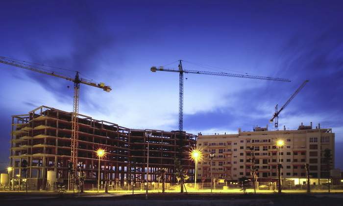 gruas-construccion-materiales.jpg