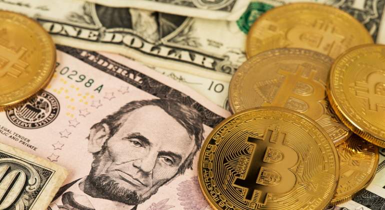770-420-bitcoin-dolar-criptomoneda-dreamstime.jpg