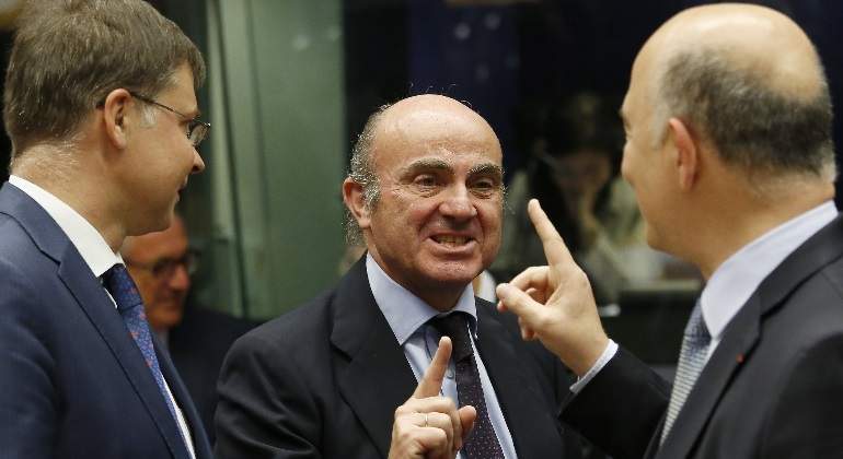 guindos-moscovici-efe.jpg