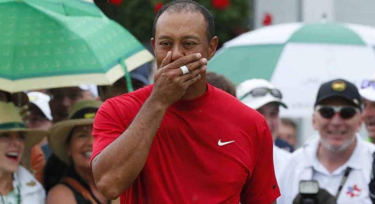 tiger-woods-rompe-silencio-hospital-emocionado-770.jpg
