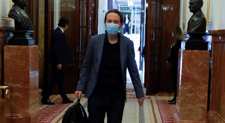 iglesias-mascarilla-congreso-ep.jpg