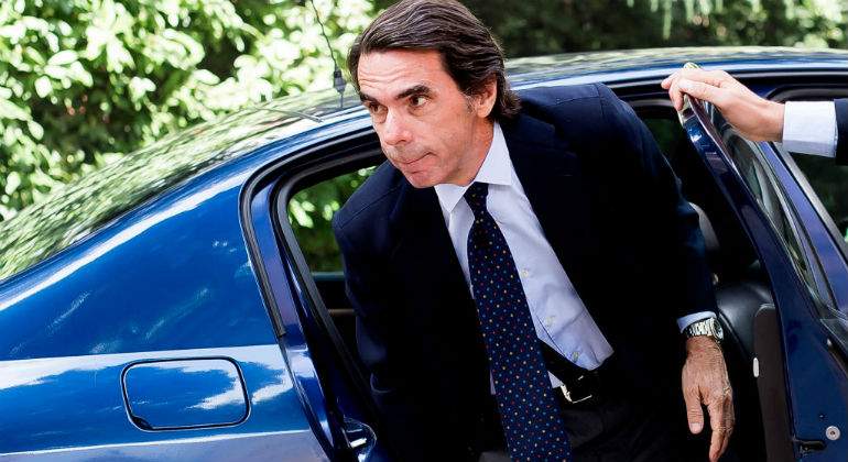 aznar-coche-puerta-getty.jpg