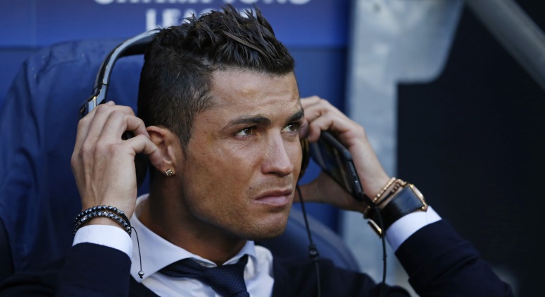 cristiano-movil-banquillo-manchester-reuters.jpg
