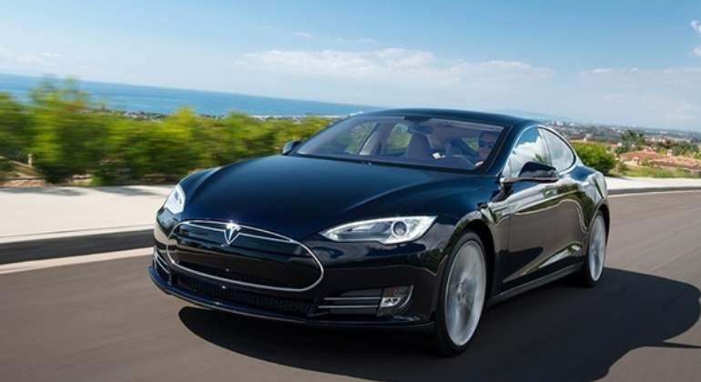 tesla-model-S-3.jpg