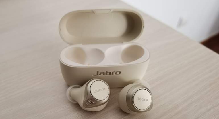 jabra-elite-75t-2.jpg