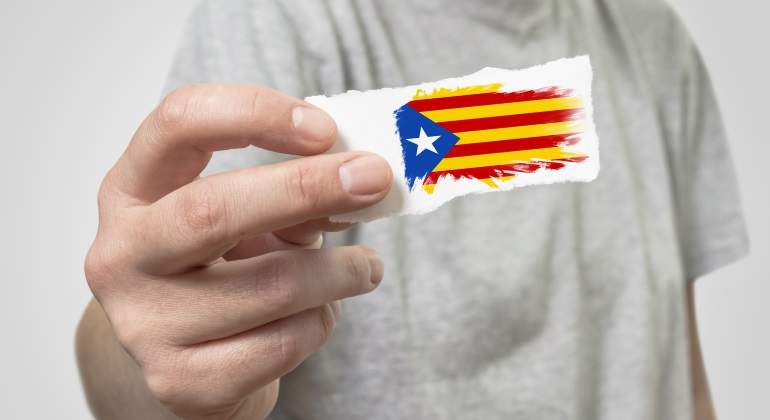 cataluna-papel-persona-dreamstime.jpg
