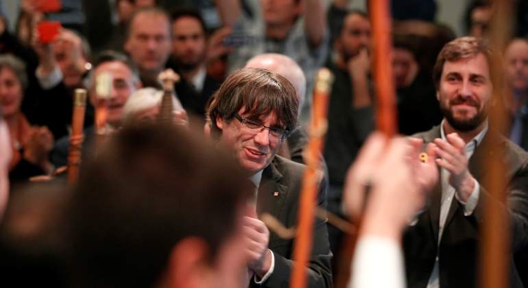 puigdemont-alcaldes-bruselas-reuters.jpg