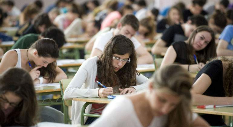 estudiantes-10-defini.jpg