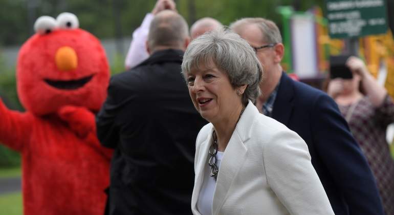 theresa-muneco-may.jpg