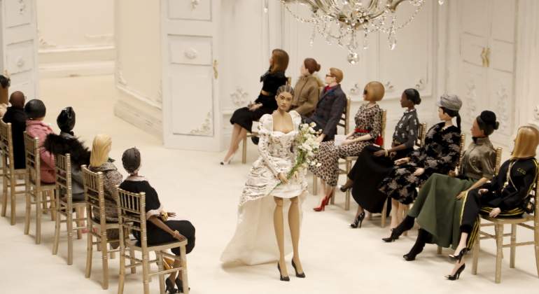 moschino-desfile-titeres.jpg