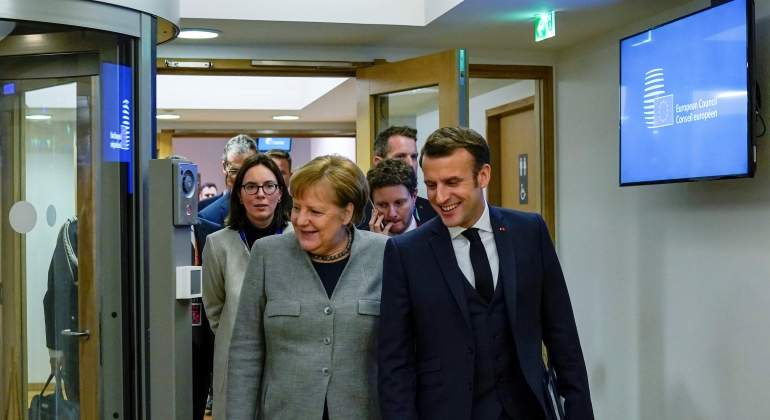 merkel-macron-rien-ue-budget.jpg