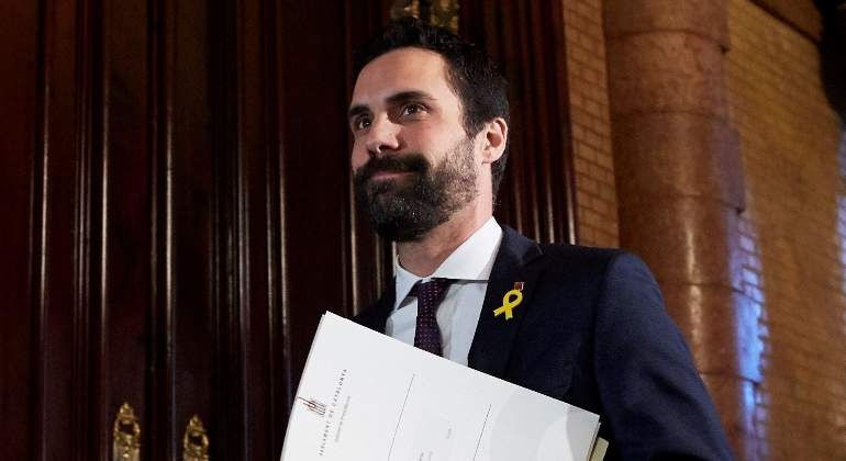 torrent-pasillos-parlament-efe.jpg