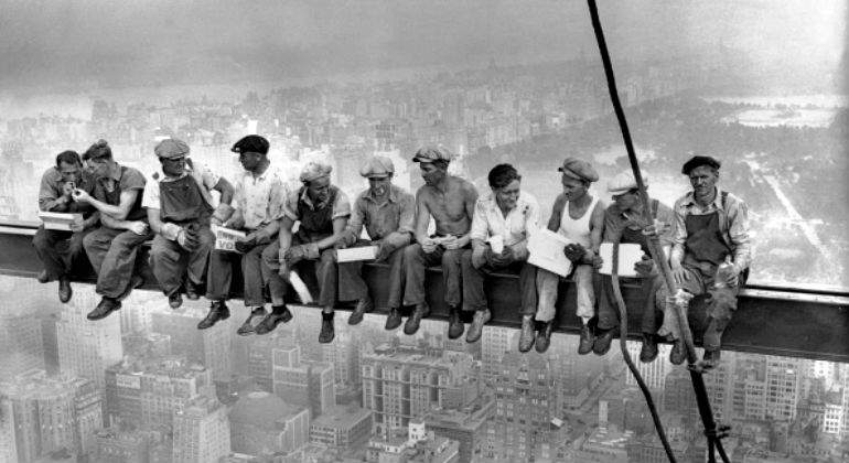 top-of-the-rock-construccion.jpg