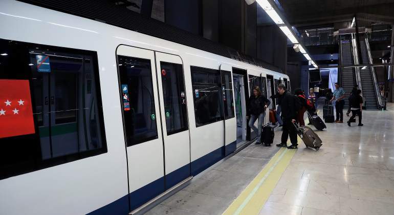 metro-madrid-vagon-linea8-770.jpg