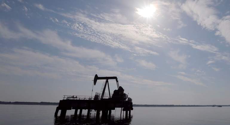 petroleo-cielo.jpg