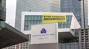 Los bancos guardan 70.000 millones para impulsar sus cotizaciones a la espera de la luz verde del BCE